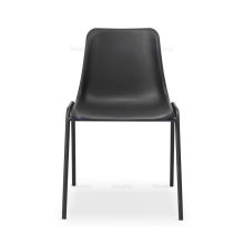 Maxi műanyag rakásolható szék fekete acél lábakkal