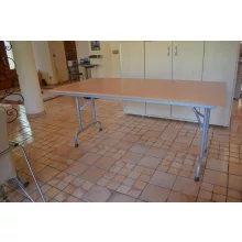 Rico 180 összecsukható asztal