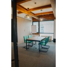 Rumba szánkótalpas tárgyalószék